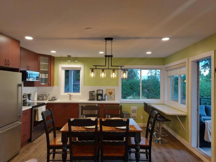Relaxing 3Bdr 2Bth Home With Gorgeous View Sechelt Exterior foto